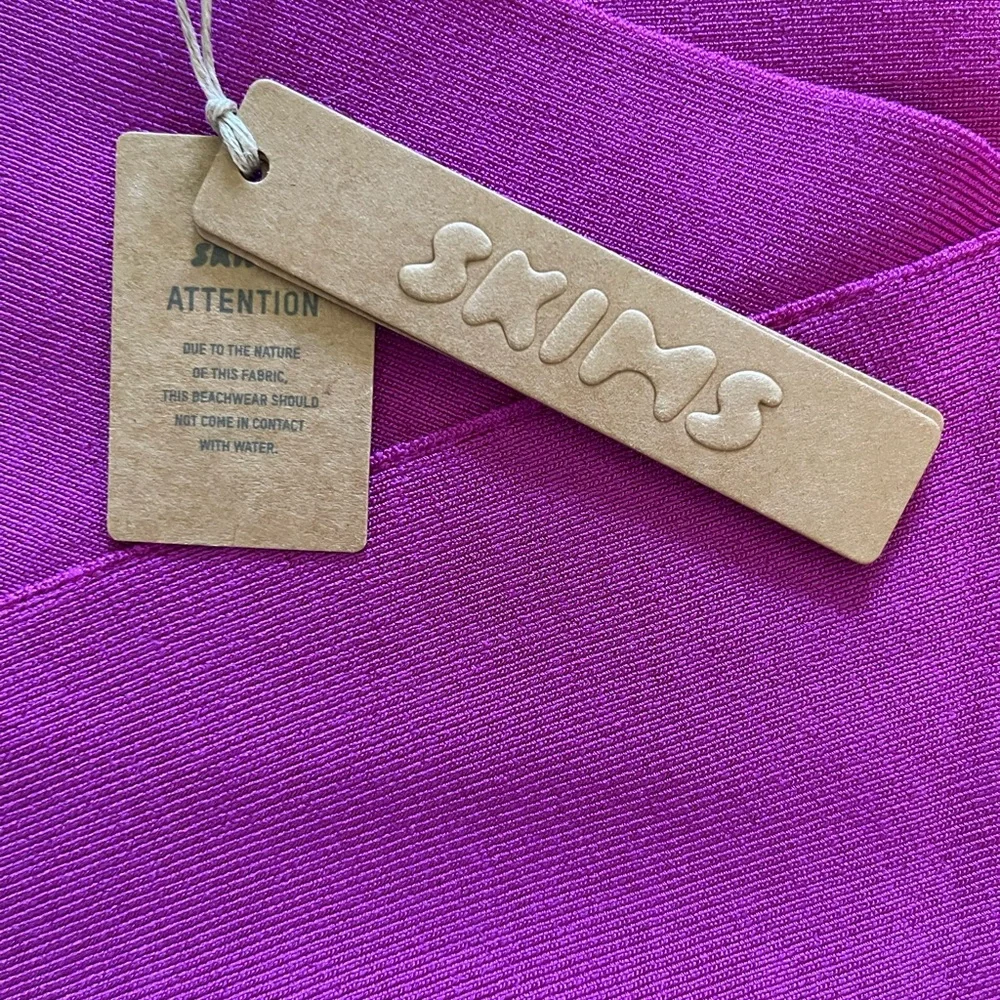 SKIMS Knit Bandage Beachwear Skirt Sz S Color-Lollipop